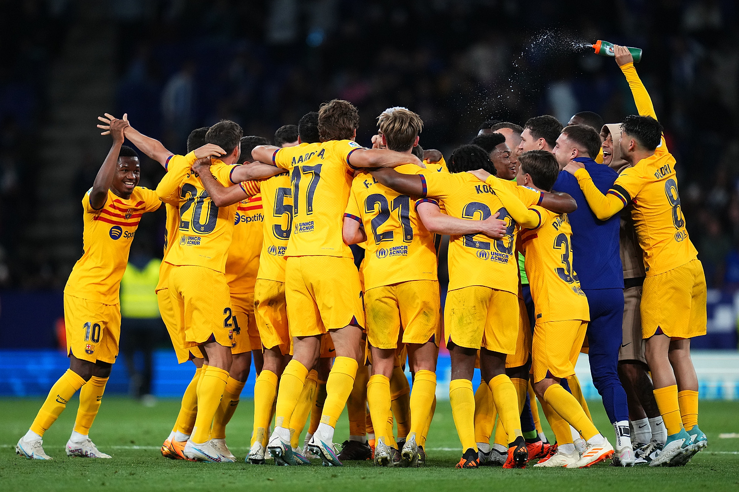 Piłkarz FC Barcelony wywołał złość swoich kibiców. Ogromna krytyka po niefortunnej fotografii [ZDJĘCIE]