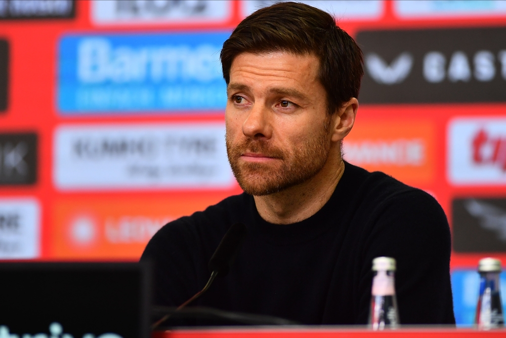 Xabi Alonso błyszczy na ławce trenerskiej. Jego Bayer to jedna z najlepszych drużyn w historii