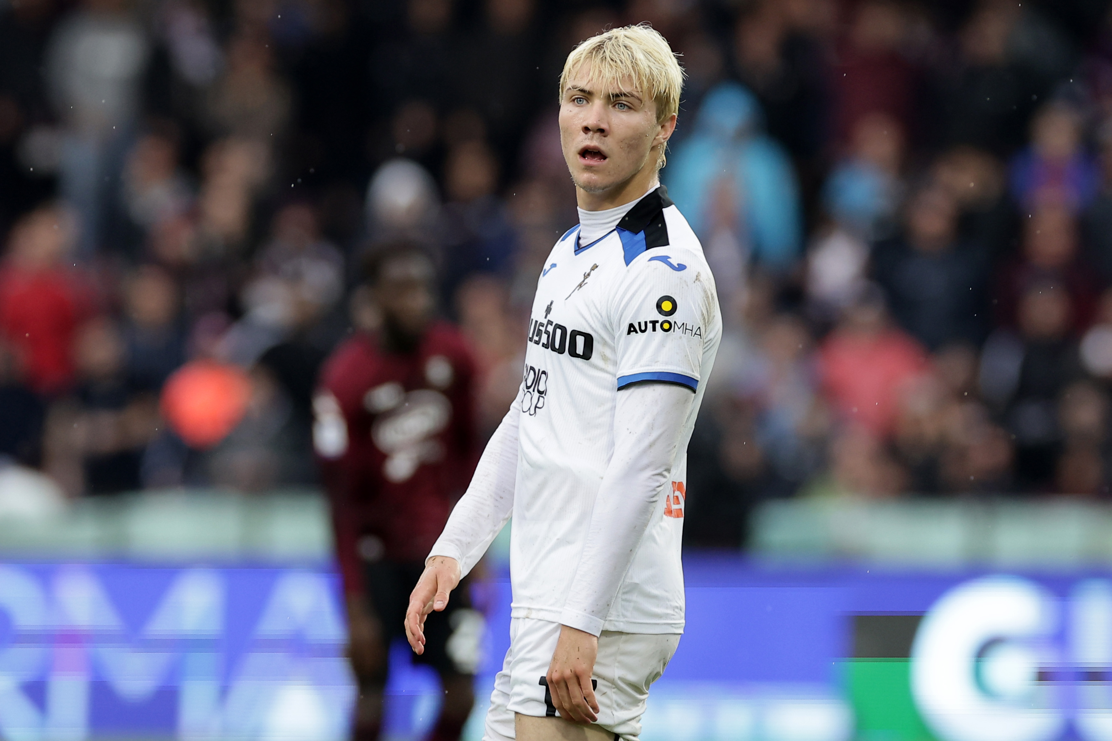 Manchester United poznał cenę za cel transferowy. "Czerwone Diabły" będą musiały sięgnąć głębiej do kieszeni