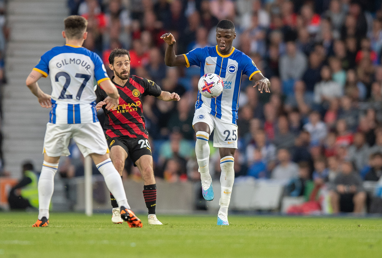 Brighton zatrzymało Manchester City! Cudowny gol rewelacji z Paragwaju [WIDEO]