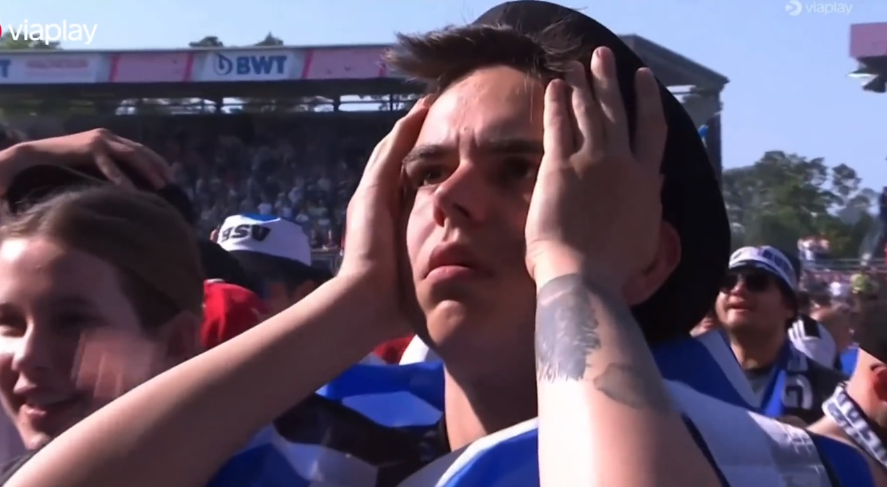 Niesamowity finisz sezonu 2. Bundesligi! Kibice HSV już świętowali awans. Potem otrzymali cios [WIDEO]