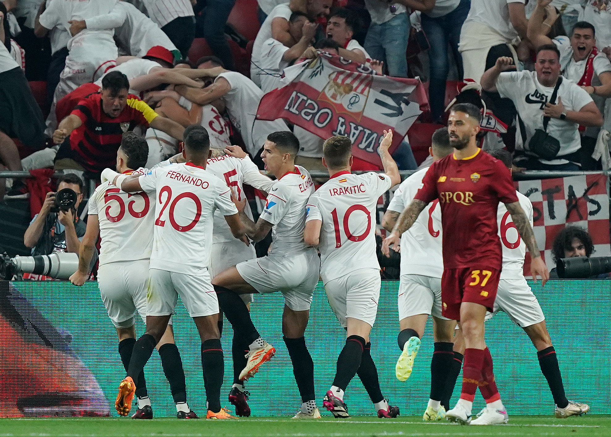 UEFA ogłosiła powstanie nowych rozgrywek. Sevilla z szansą na kolejny międzynarodowy triumf