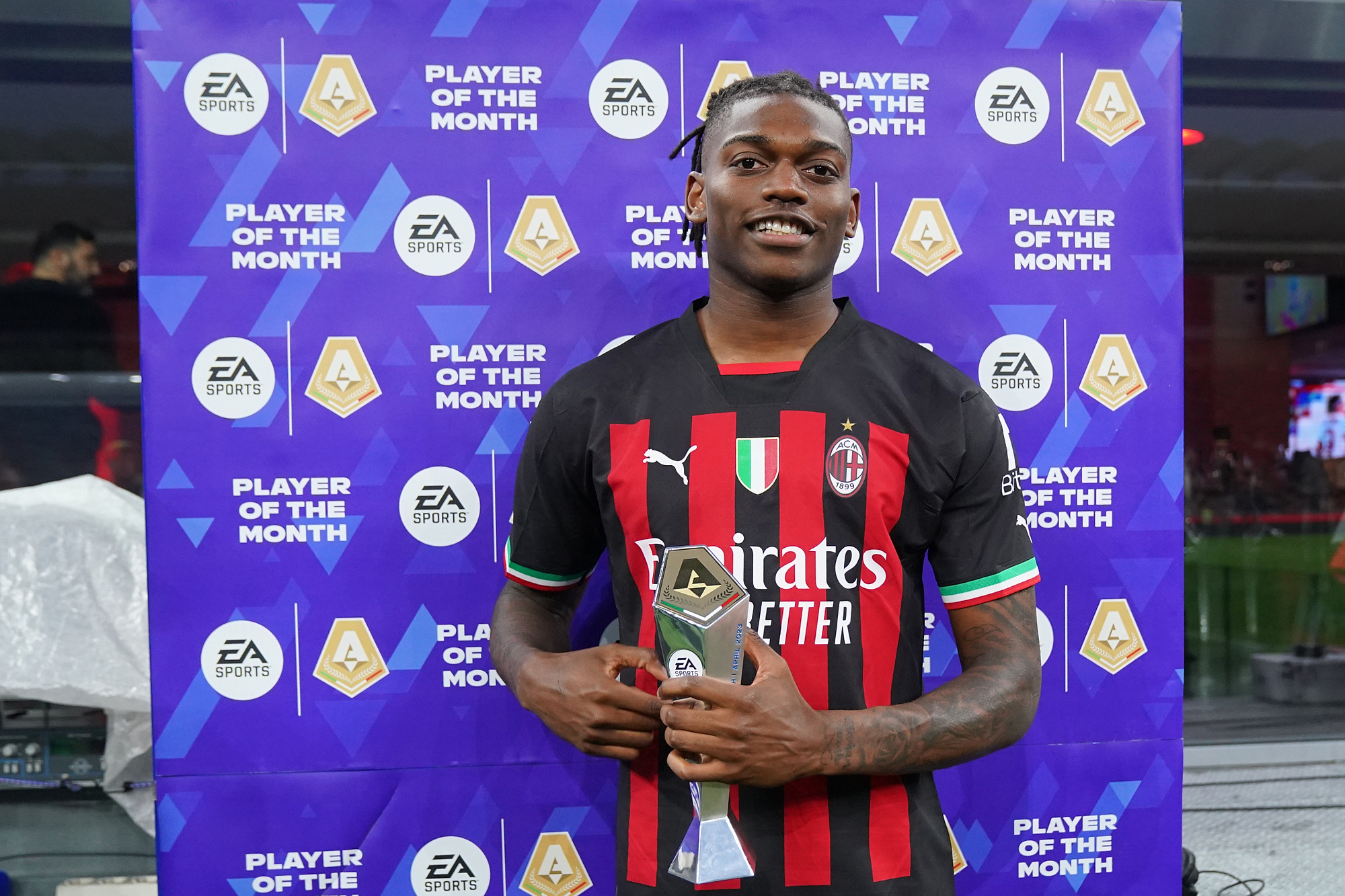 Przyszłość Rafaela Leao definitywnie wyjaśniona. AC Milan niedługo wyda oficjalny komunikat