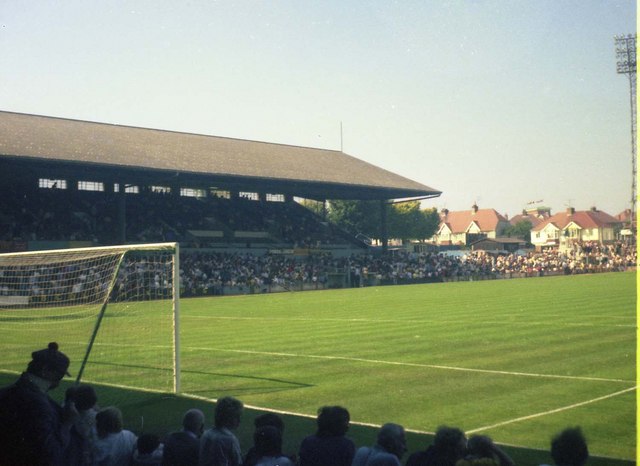 Lidl w miejscu... historycznego stadionu. To tutaj swoją karierę zaczynał legendarny piłkarz