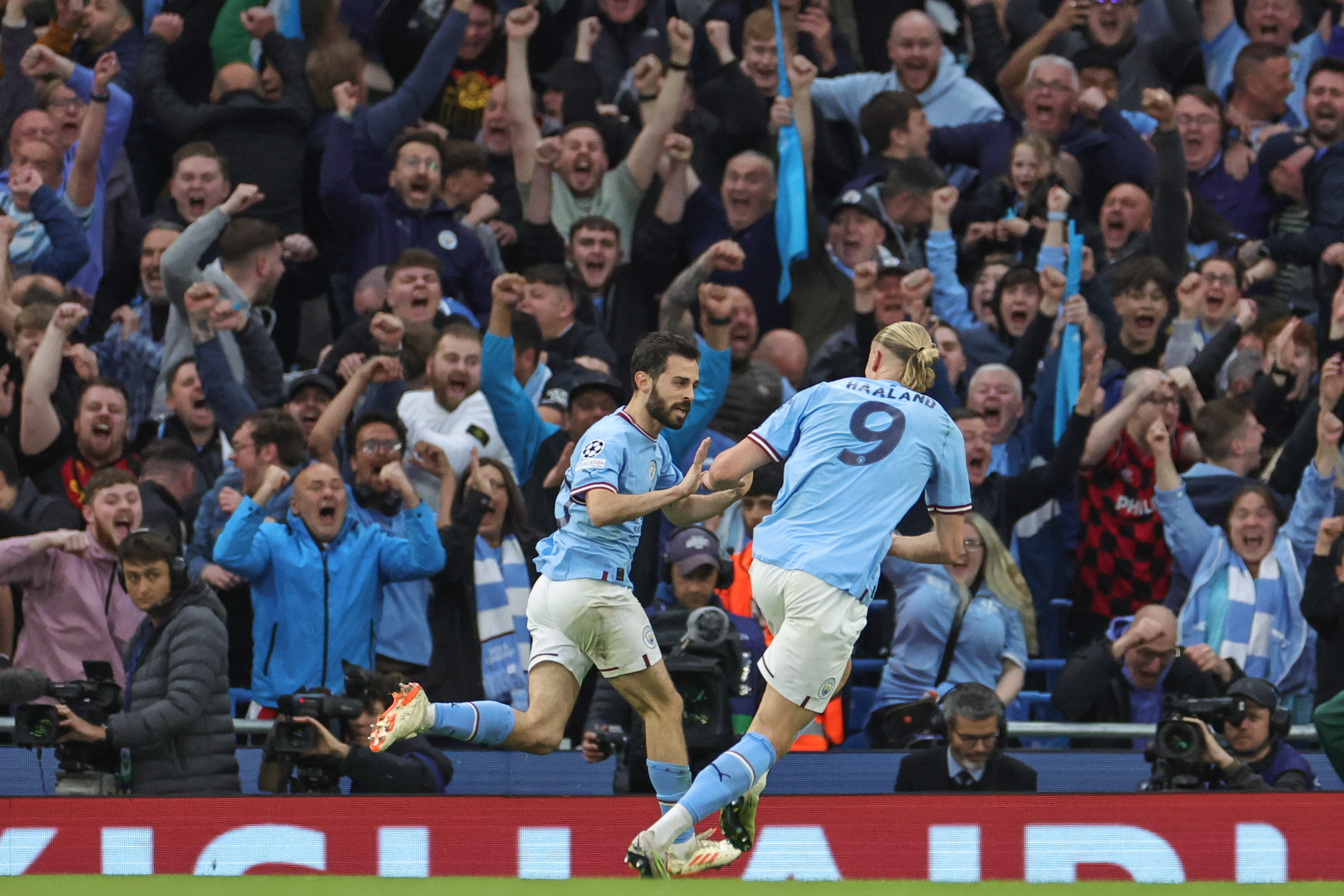 PSG szykuje ofertę za kluczowego gracza Manchesteru City. Luis Campos pracuje nad gigantycznym wzmocnieniem