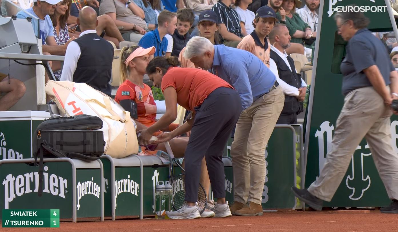 Błyskawiczny awans Igi Świątek do ćwierćfinału Roland Garros! Niespodziewany koniec meczu z Curenko! [WIDEO]