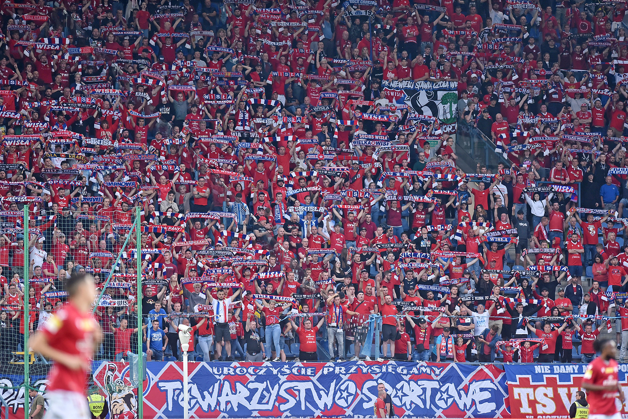 "Nadciąga wielkie zagrożenie". Ultrasi Wisły nie chcą Puszczy przy Reymonta, wydali ostre oświadczenie