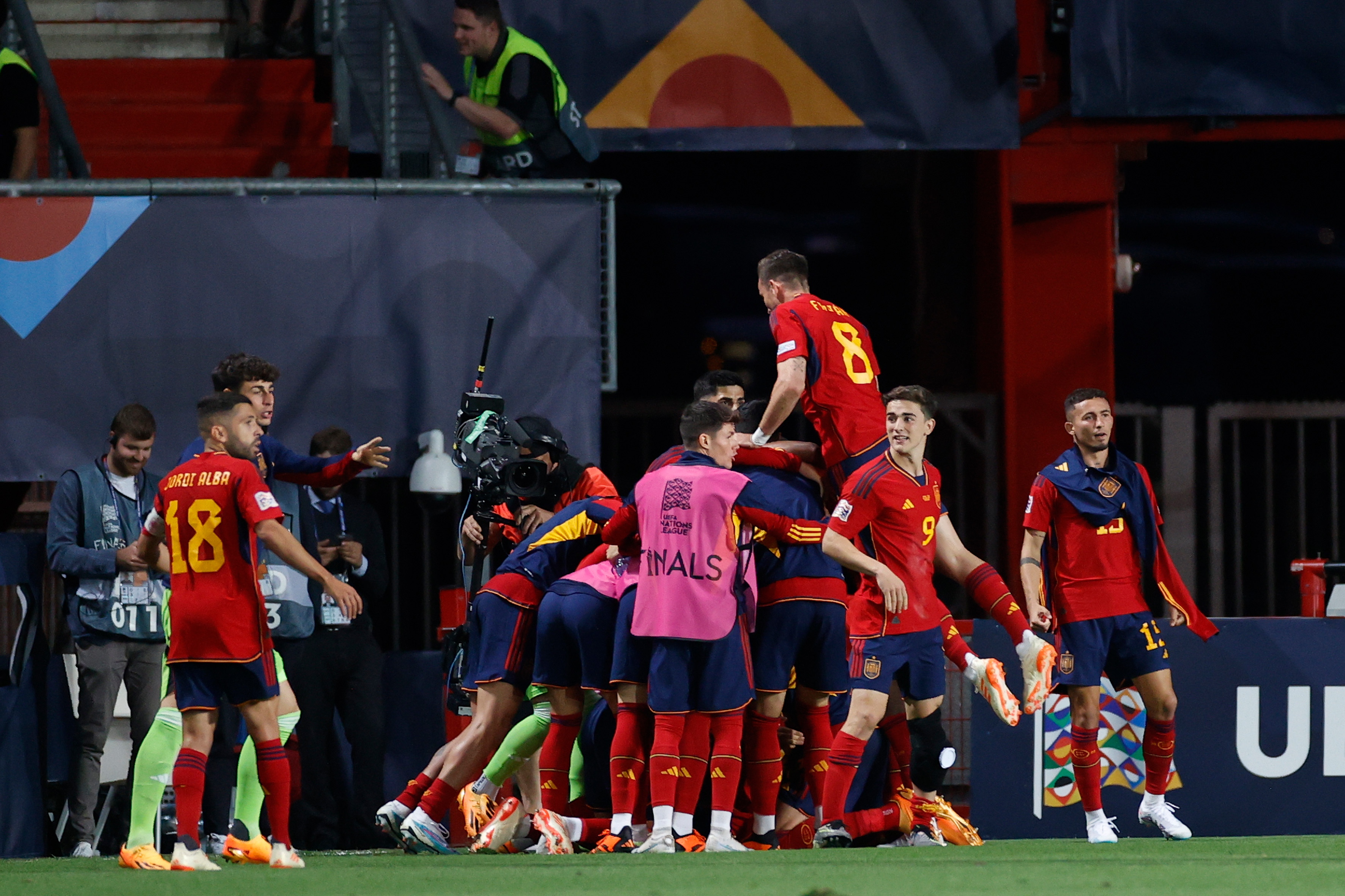 Gwiazda FC Barcelony wciąż poza kadrą Hiszpanów. Luis de la Fuente rozesłał powołania
