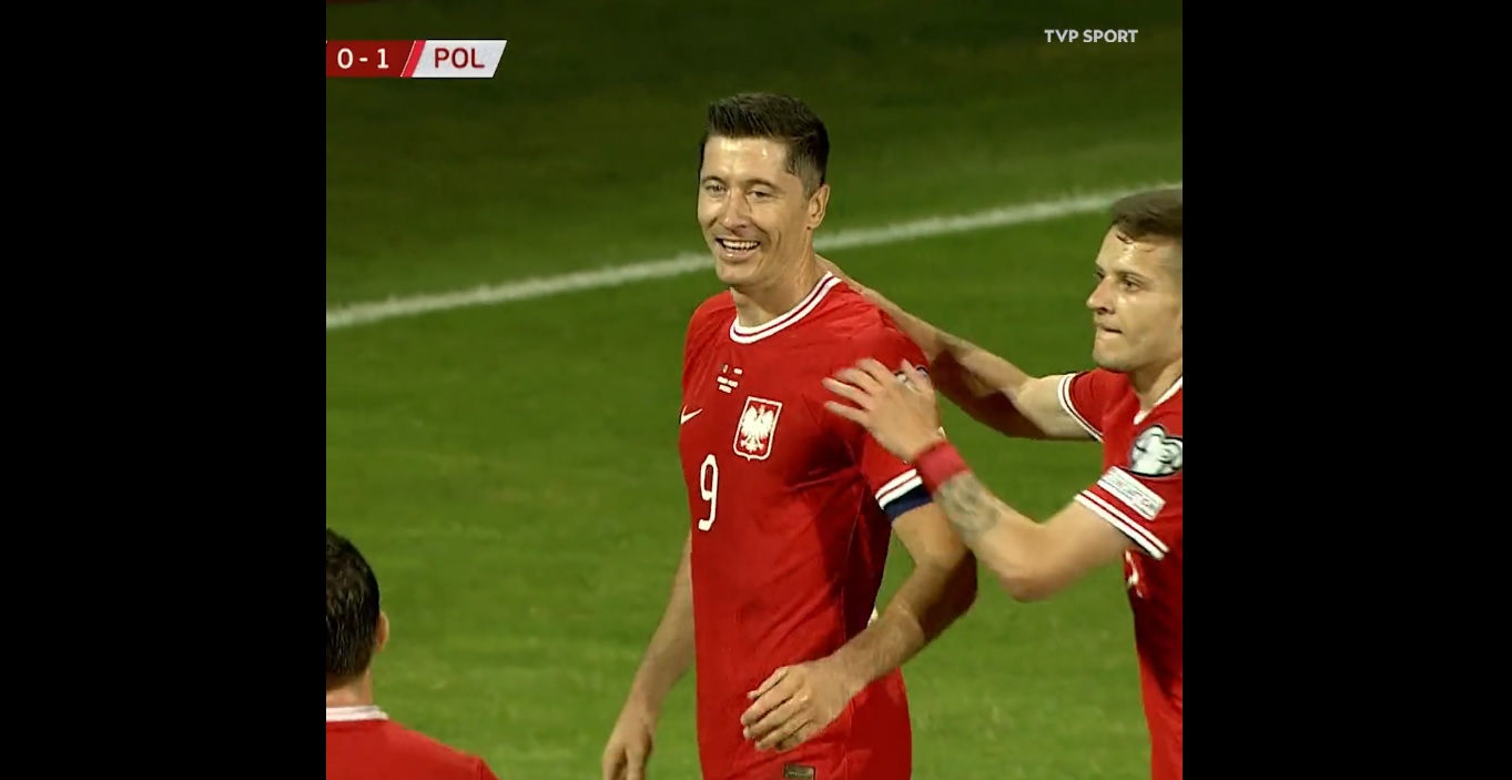 Lewandowski ma swojego gola z Mołdawią! Historyczna bramka dla reprezentacji Polski [WIDEO]
