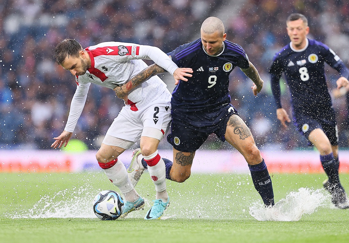 Sensacyjny lider eliminacji EURO 2024. Ambitna drużyna zadziwia. Krok od upragnionego awansu