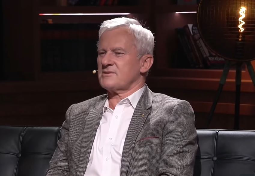 "To nie jest treser w cyrku". Były prezes PZPN mocno po klęsce w Mołdawii. Dostało się piłkarzom [NASZ WYWIAD]