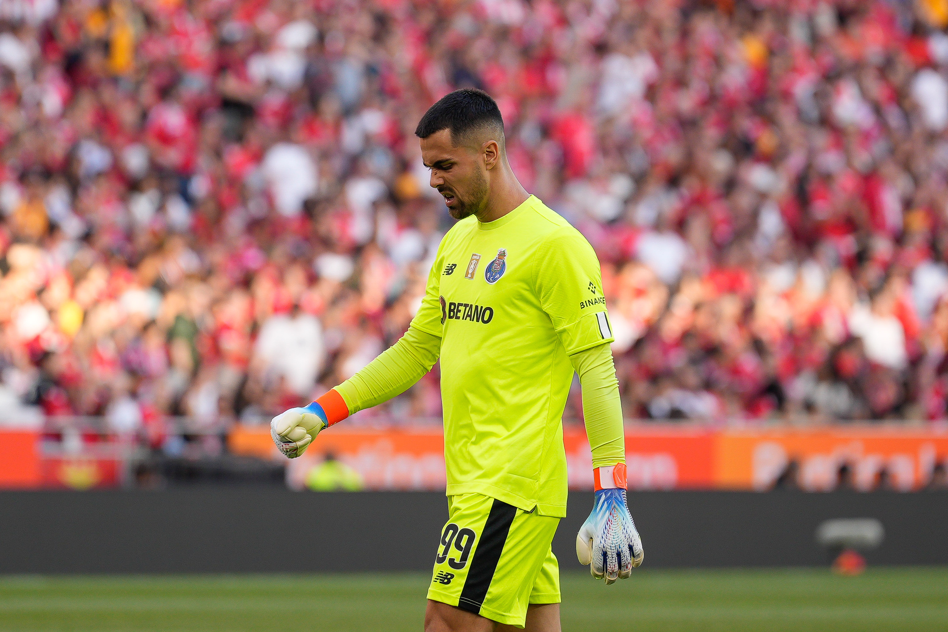 Media: Chelsea szykuje astronomiczną ofertę. "The Blues" są gotowi rozbić bank na bramkarza