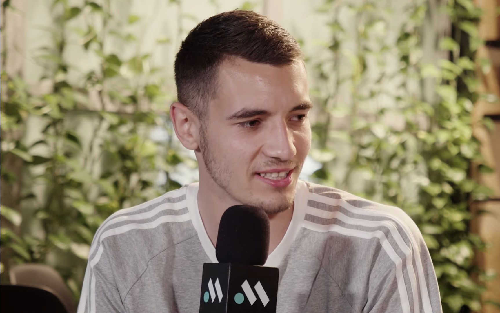 "Super, że dołącza. Razem zdobywajmy trofea". Kiwior zabrał głos nt. transferowego hitu Arsenalu
