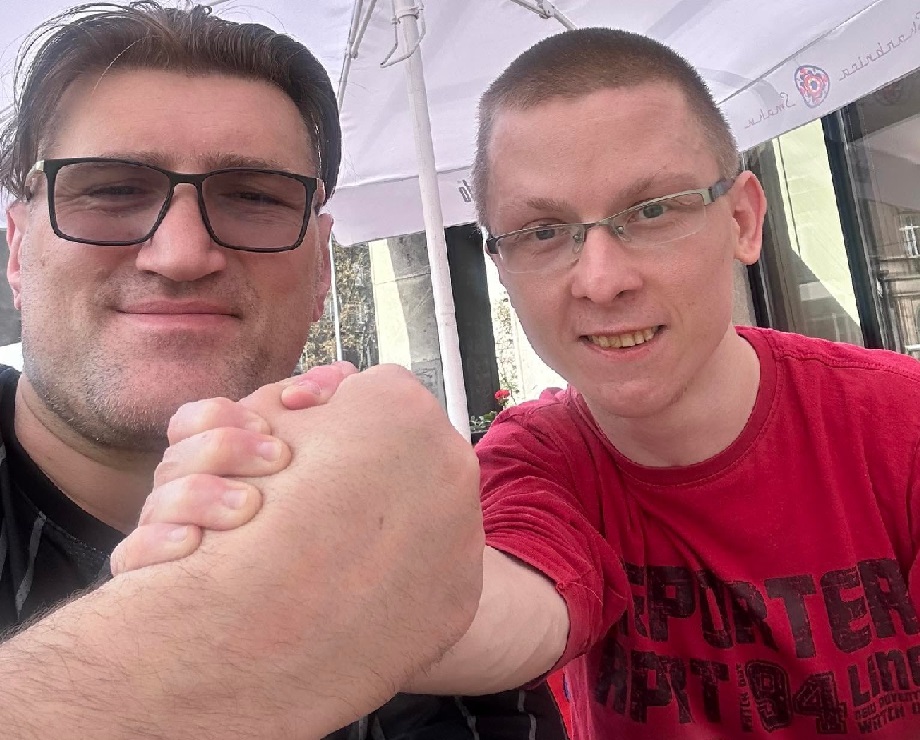 Wspaniały gest Mariusza Wacha. Spełnił marzenie swojego fana w potrzebie. "Imponująca determinacja"