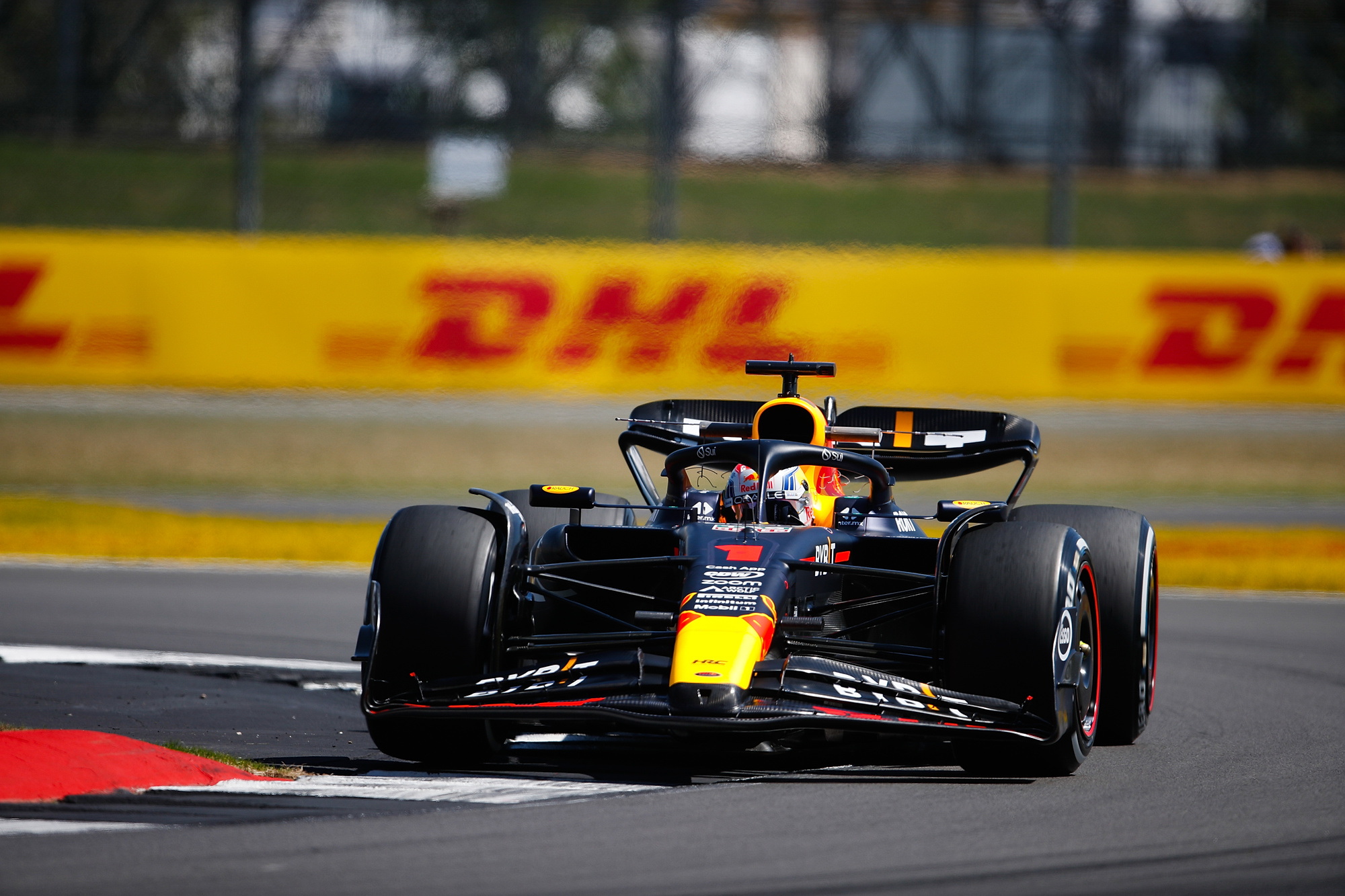Kolejny popis Maxa Verstappena w tym sezonie. Niespodziewany sukces McLarena na torze Silverstone