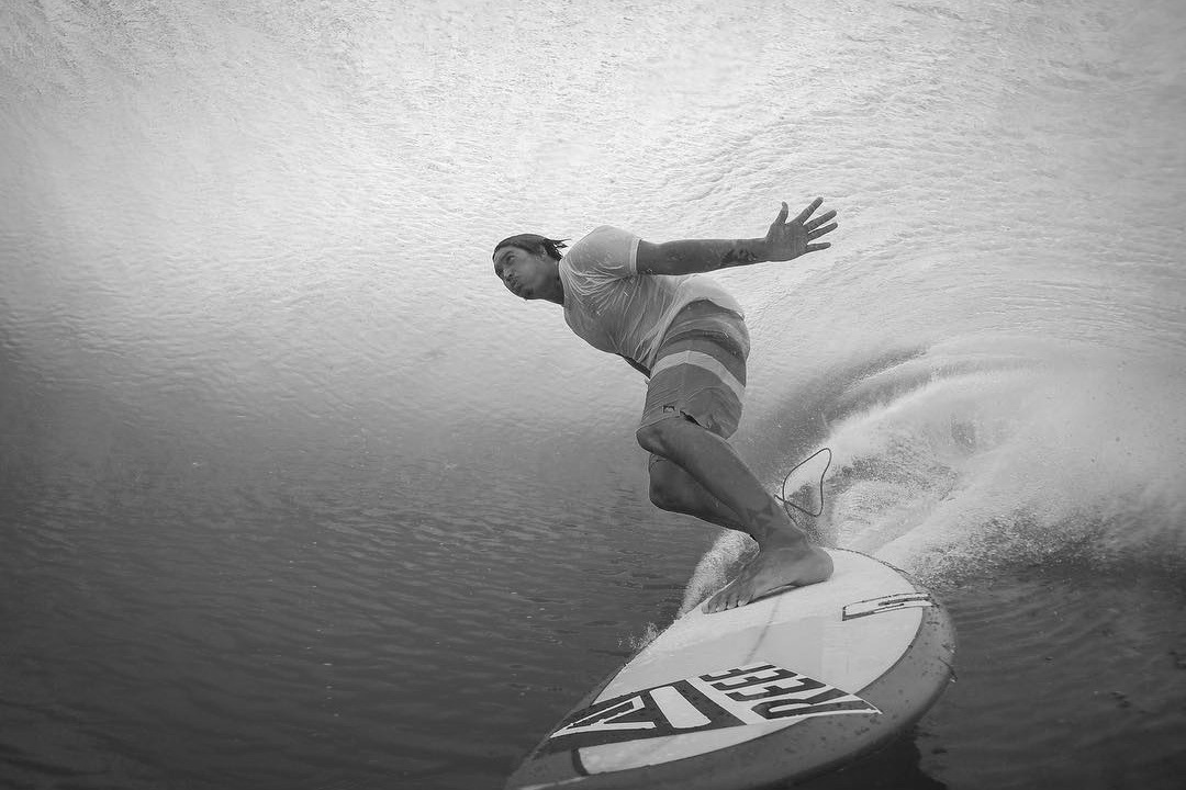 Nie żyje amerykańska gwiazda. Popularny surfer zginął w tragicznym wypadku