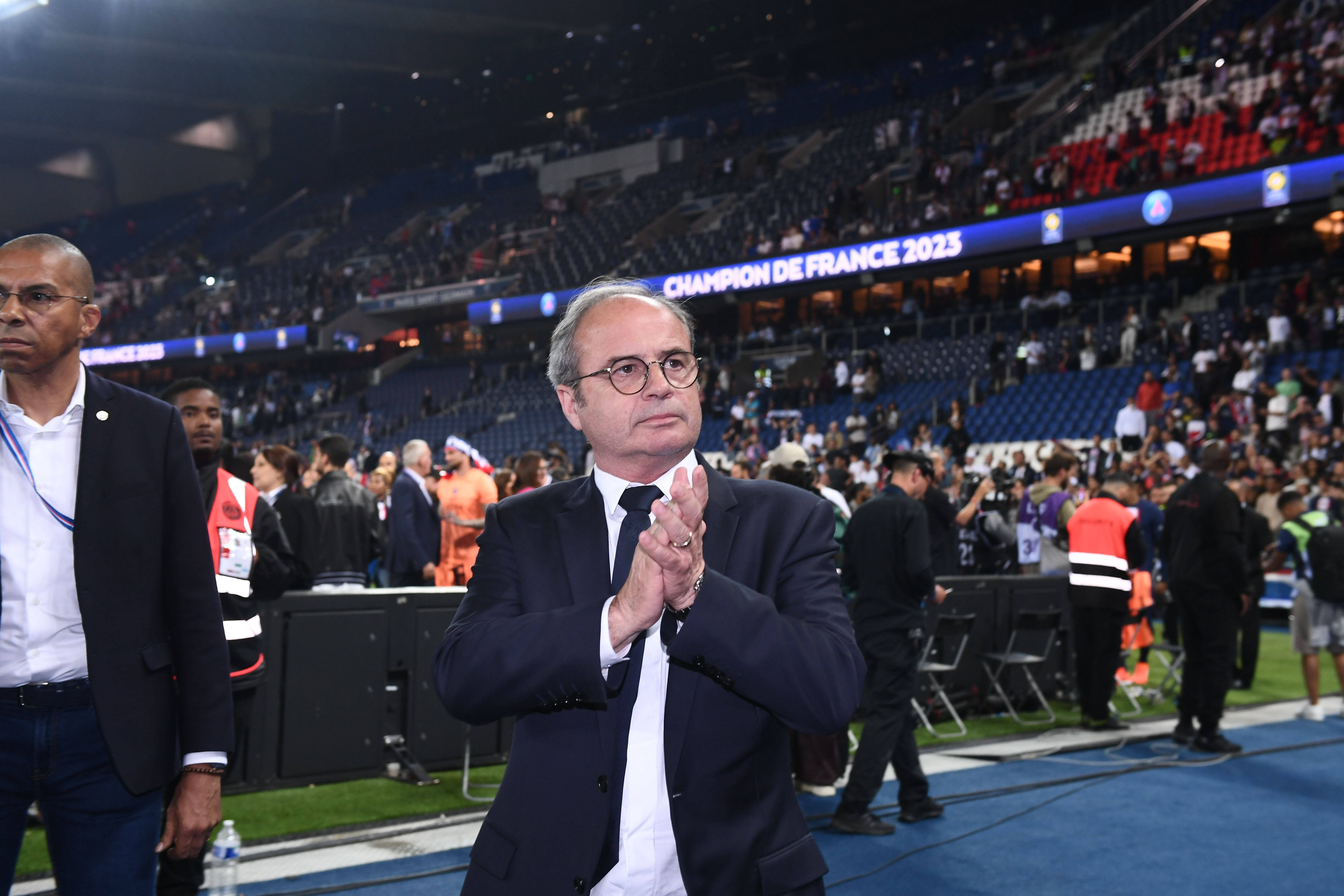 Szalony rajd transferowy potentata. Naprawi dziwne błędy z ub. roku? "Upragniony cel" [PRZEGLĄD TRANSFEROWY]