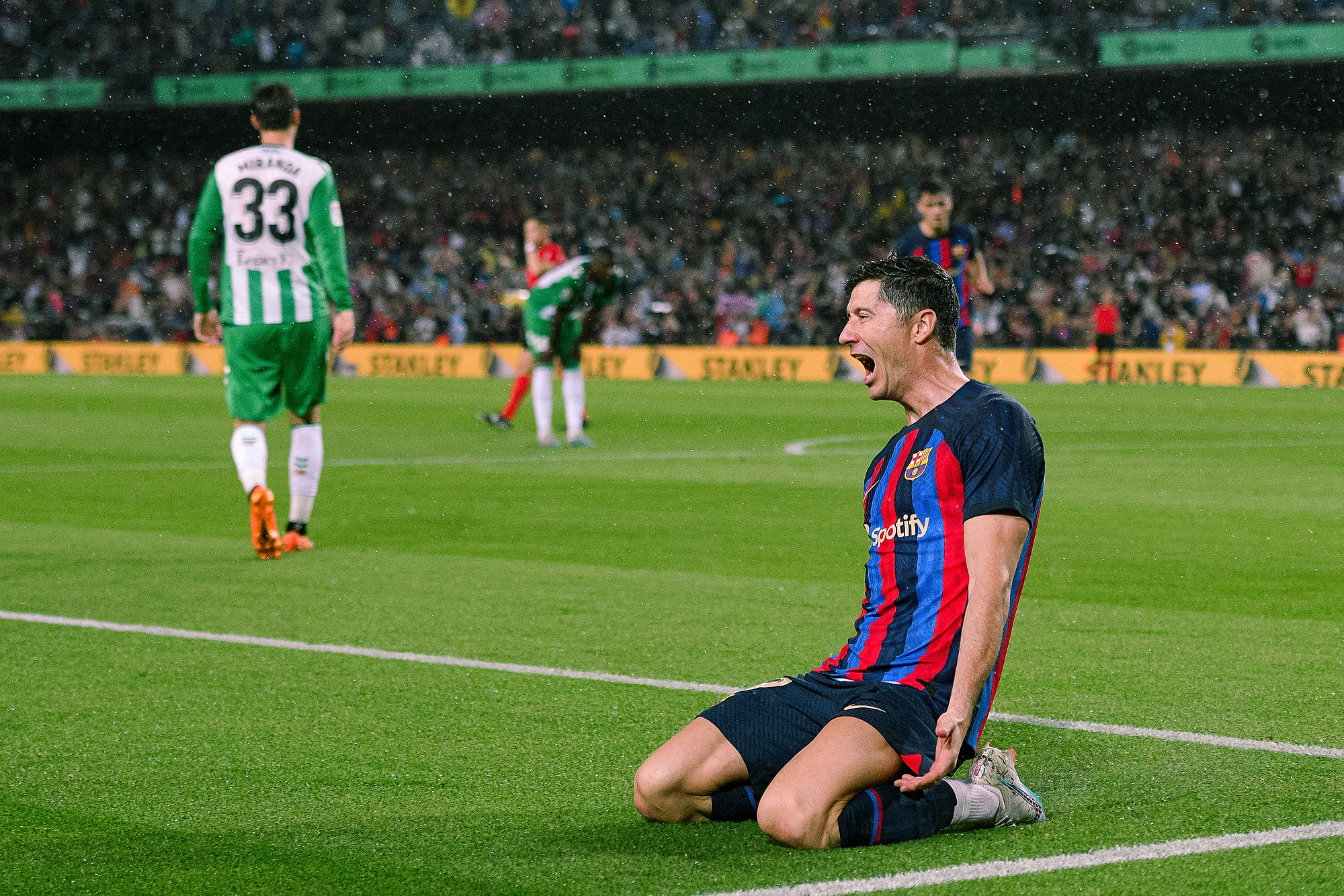 Barcelona ustaliła hierarchię napastników. Wiadomo, co z przyszłością Roberta Lewandowskiego