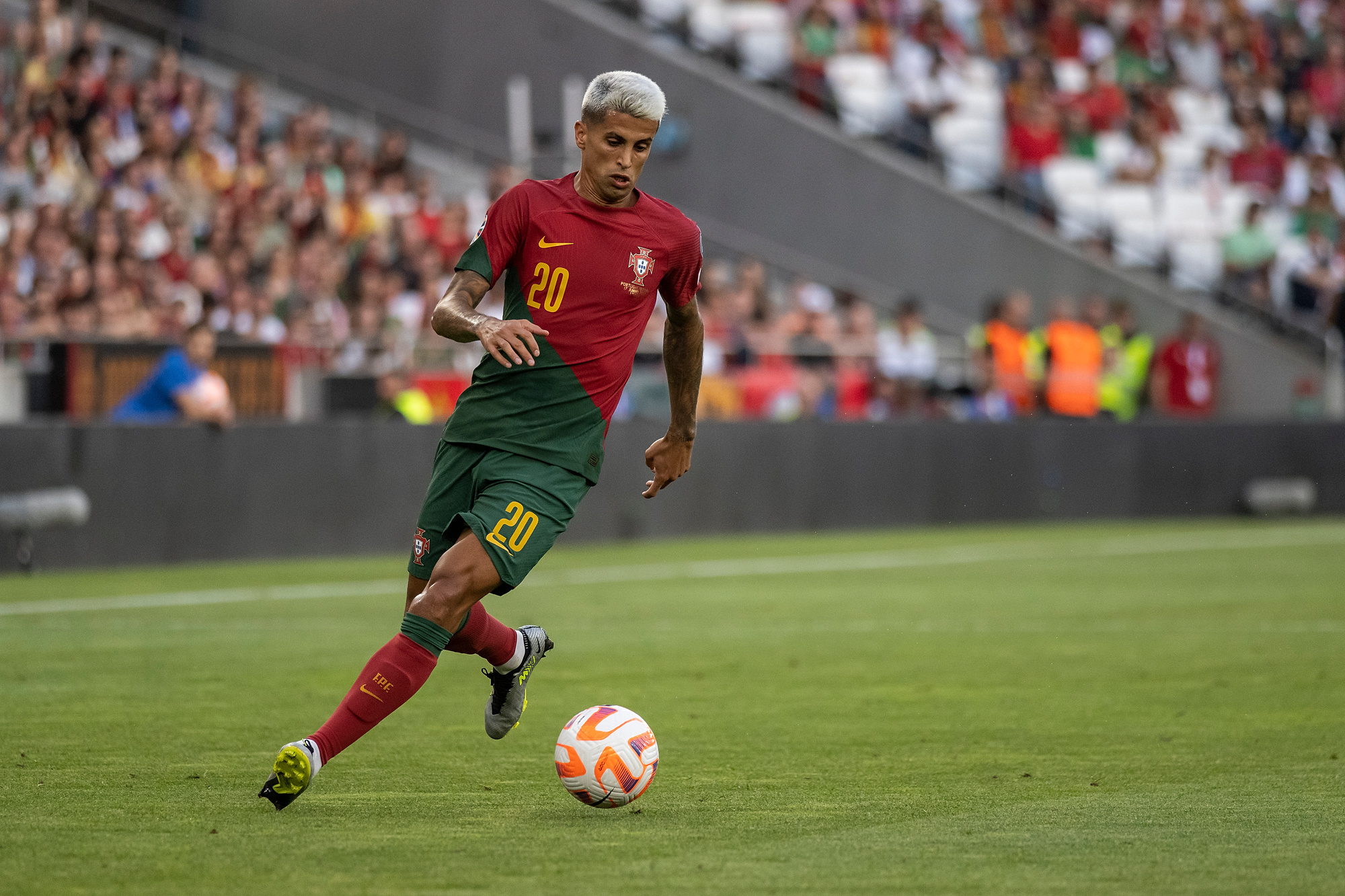 Przełom w sprawie przyszłości Joao Cancelo. Portugalczyk coraz bliżej opuszczenia Manchesteru City
