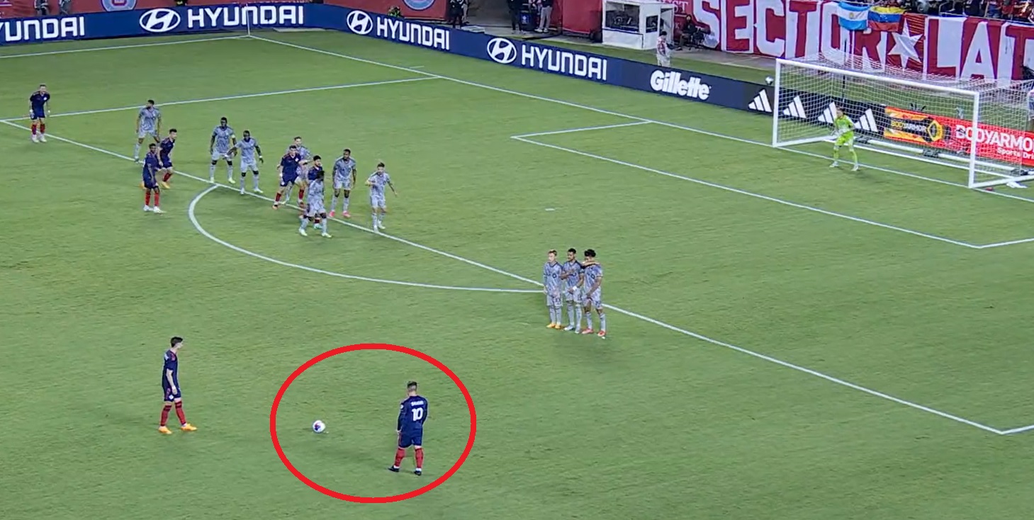 Niesamowity gol Shaqiriego w MLS! Takie wykonanie rzutu wolnego to rzadkość [WIDEO]