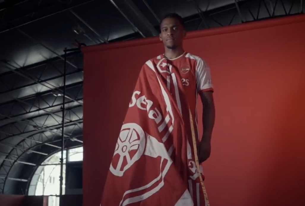 Arsenal potwierdził wyczekiwany transfer. Jakub Kiwior ma nowego konkurenta w walce o skład