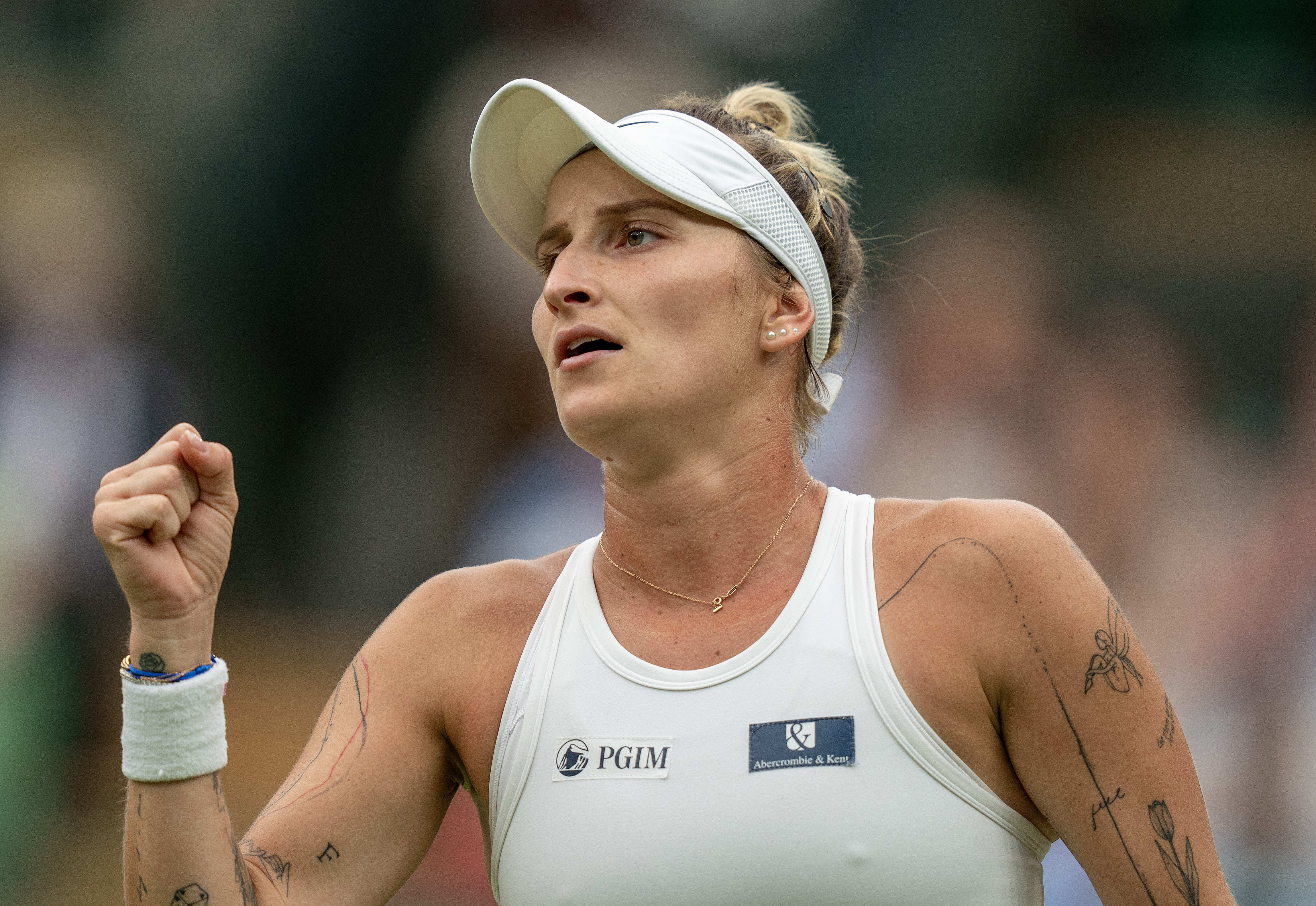 Sensacyjna mistrzyni Wimbledonu! Pierwszy taki przypadek w historii londyńskiego turnieju [WIDEO]
