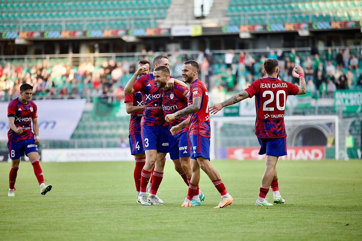 Raków Częstochowa - ŁKS Łódź gdzie oglądać? Stream online i transmisja na żywo w TV [EKSTRAKLASA]