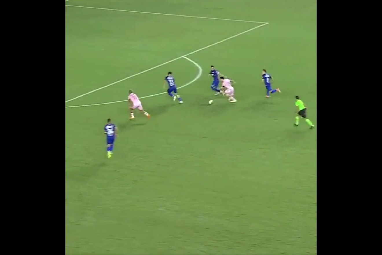 Nie tylko Messi. Busquets również zadebiutował w Miami. Mógł mieć kilka asyst [WIDEO]