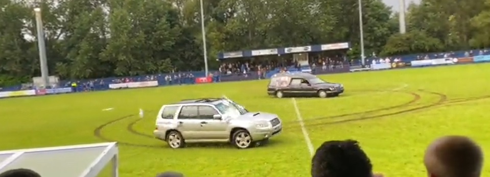 Zatrzymano "boiskowych gangsterów" z Anglii. Zostali aresztowani pod wieloma zarzutami