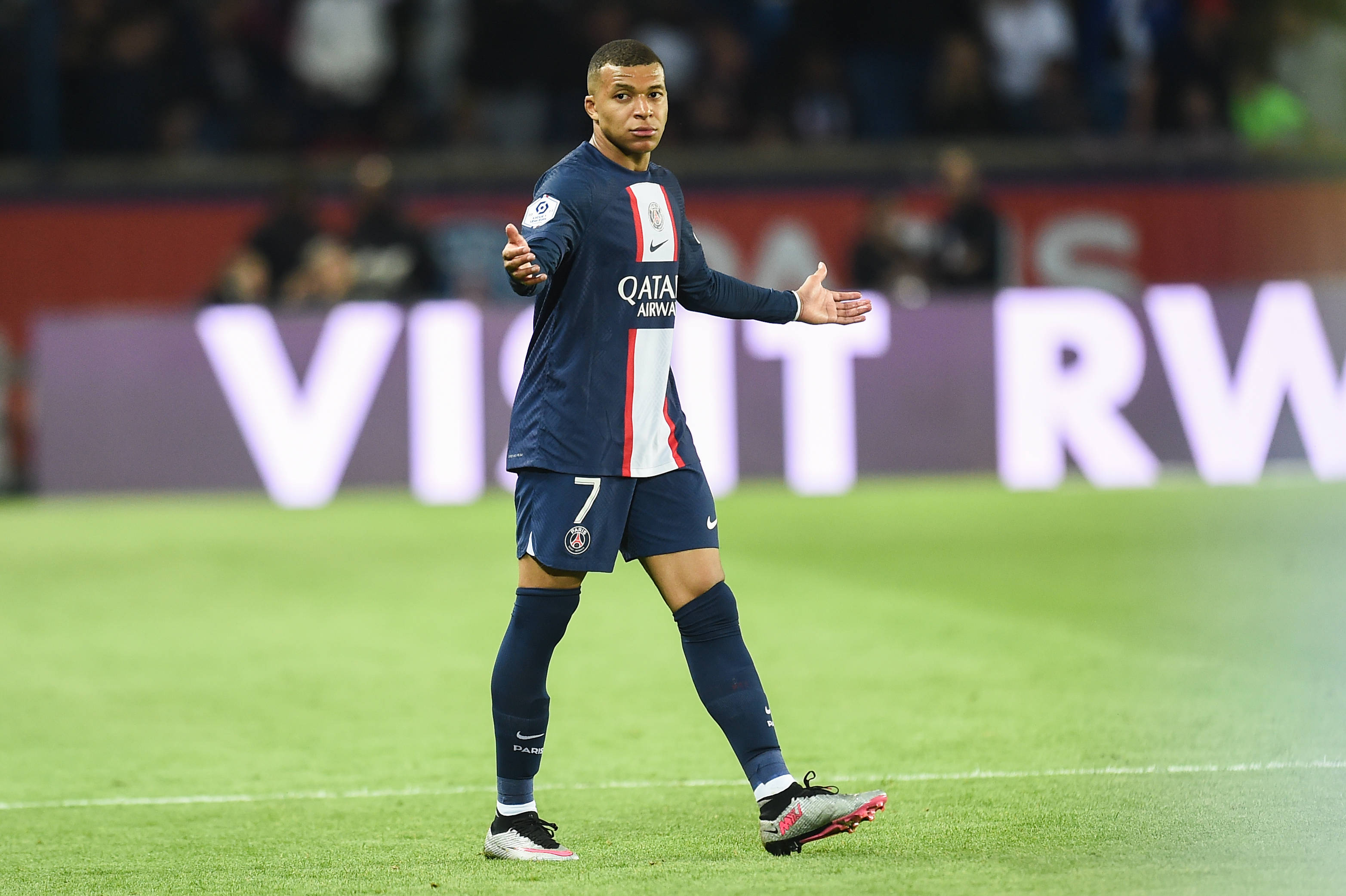 Oni mogą zastąpić Kyliana Mbappe w PSG. Trudno wytypować lepszego kandydata. "Idealna okazja na rynku"