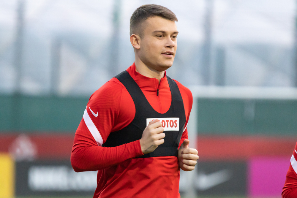 Polski obrońca nie zagra przeciwko Atletico Madryt. Klub dmucha na zimne