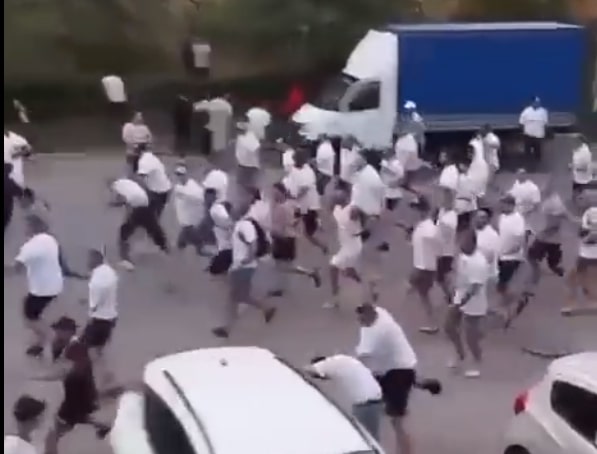 Kibice Legii wywołali skandal w Kazachstanie. Musiała interweniować policja [WIDEO]
