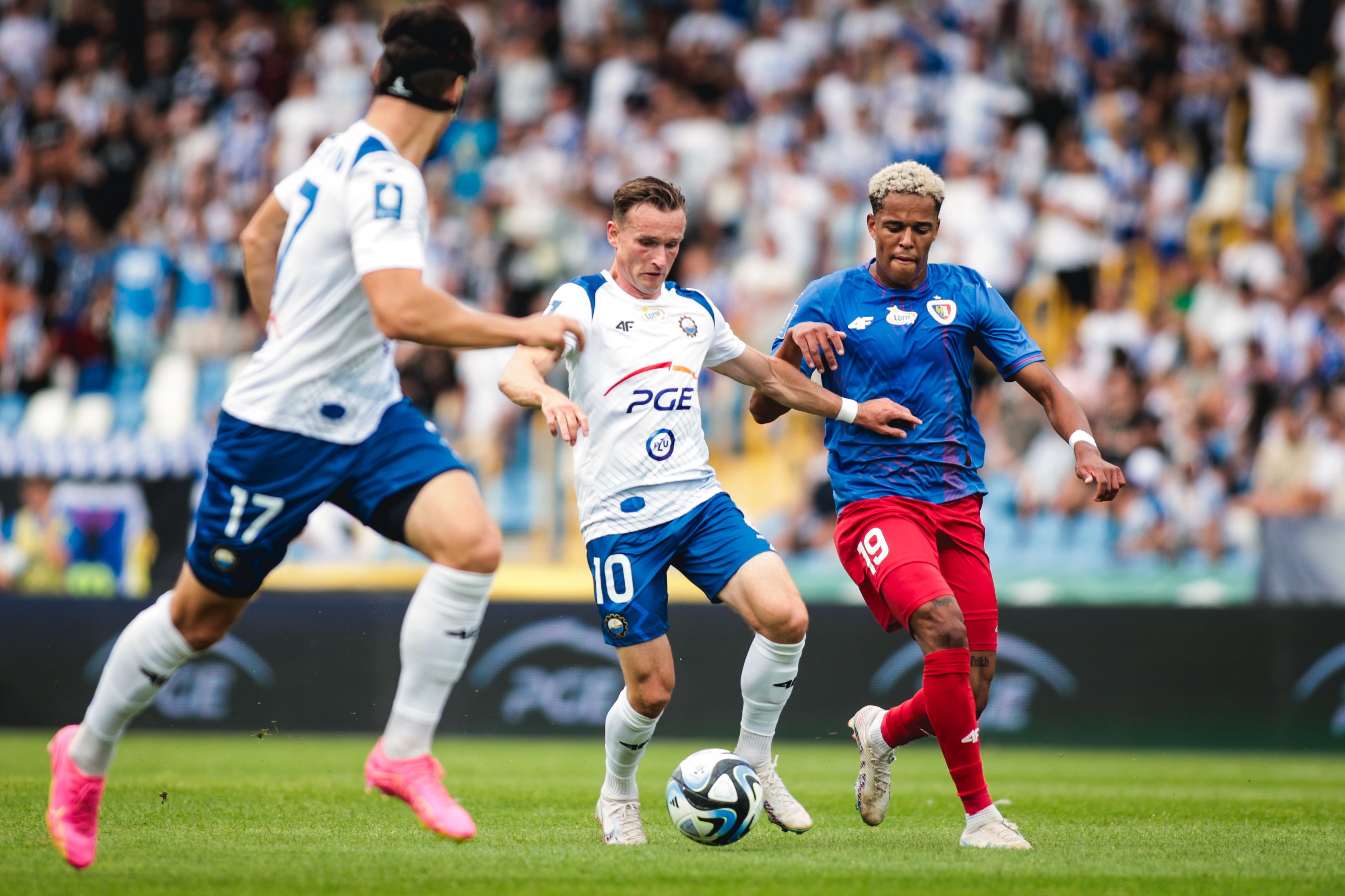 Dziesiątki strzałów, poprzeczki i żadnej bramki. Stal Mielec podzieliła się punktami z Piastem Gliwice