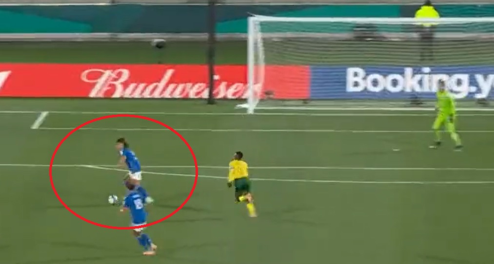 Absurdalny samobój i wielka sensacja na mundialu! Kuriozalny błąd pogrążył włoską kadrę [WIDEO]