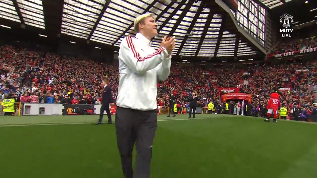 Manchester United oficjalnie z nowym napastnikiem! "Czerwone Diabły" rozbiły bank na wielki talent
