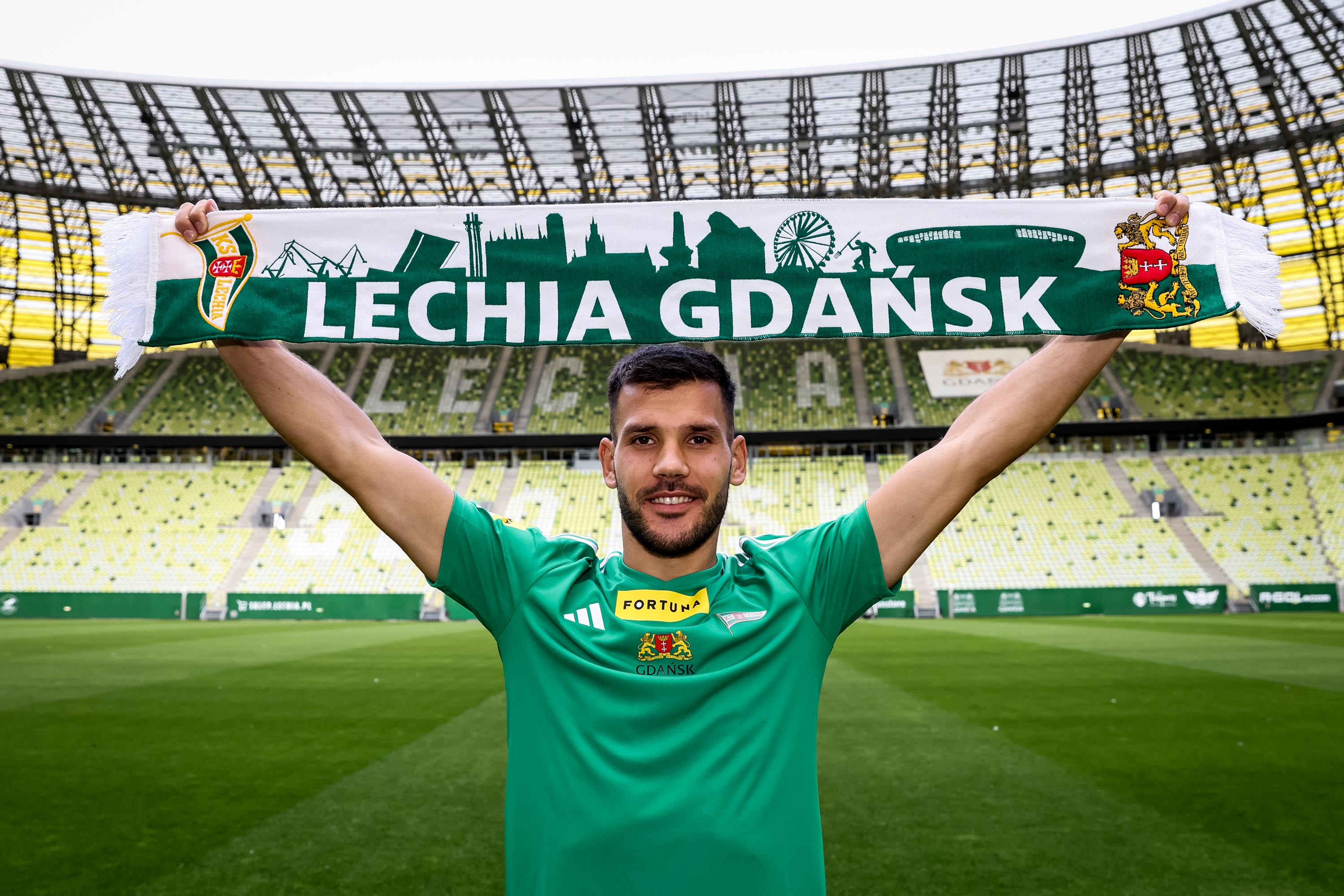 Lechia Gdańsk sfinalizowała kolejny transfer. Spadkowicz rozpędza się na rynku