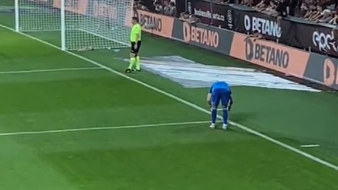 Tak Kamil Grabara bronił rzuty karne w el. LM. Specjalna pomoc dla Polaka, wszystko wyszło na jaw [WIDEO]