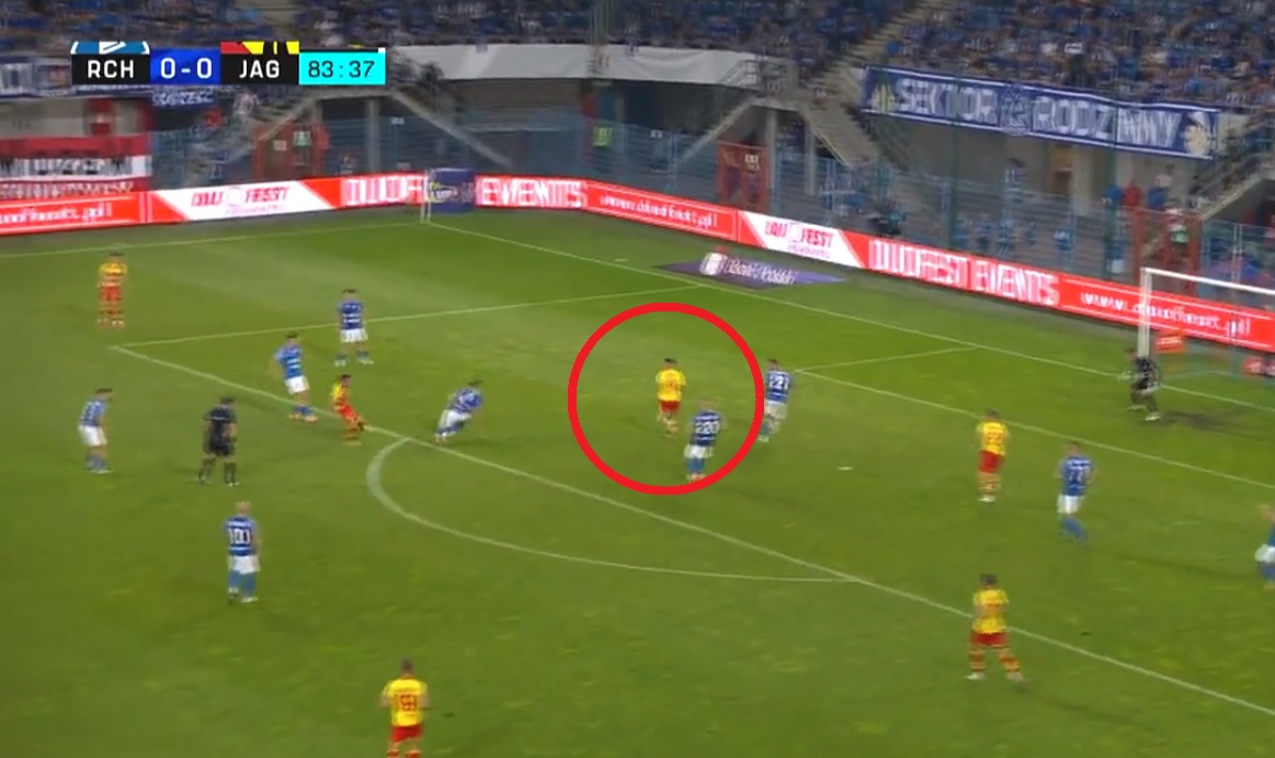 Rykoszet dał zwycięstwo Jagiellonii. Niecodzienny gol w Ekstraklasie [WIDEO]