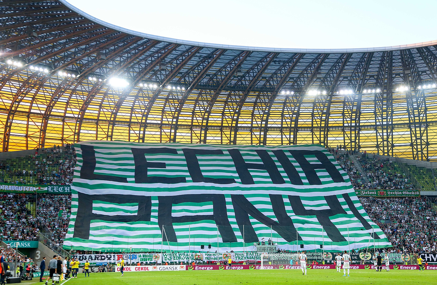 Lechia odpowiedziała na tekst o powiązaniach swojego właściciela. Jadczak nie czekał z ripostą