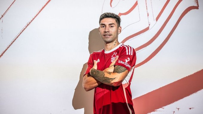 Mistrz świata zmienił klub. Bohater reprezentacji Argentyny będzie kontynuował karierę w Premier League