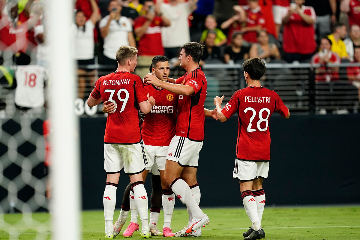 Manchester United pyta kibiców o zmianę w składzie. Burza w mediach społecznościowych