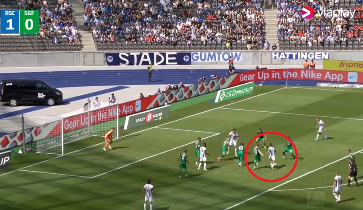 Karbownik zadebiutował w Herthcie. Odegrał kluczową rolę przy strzelonym golu [WIDEO, AKTUALIZACJA]