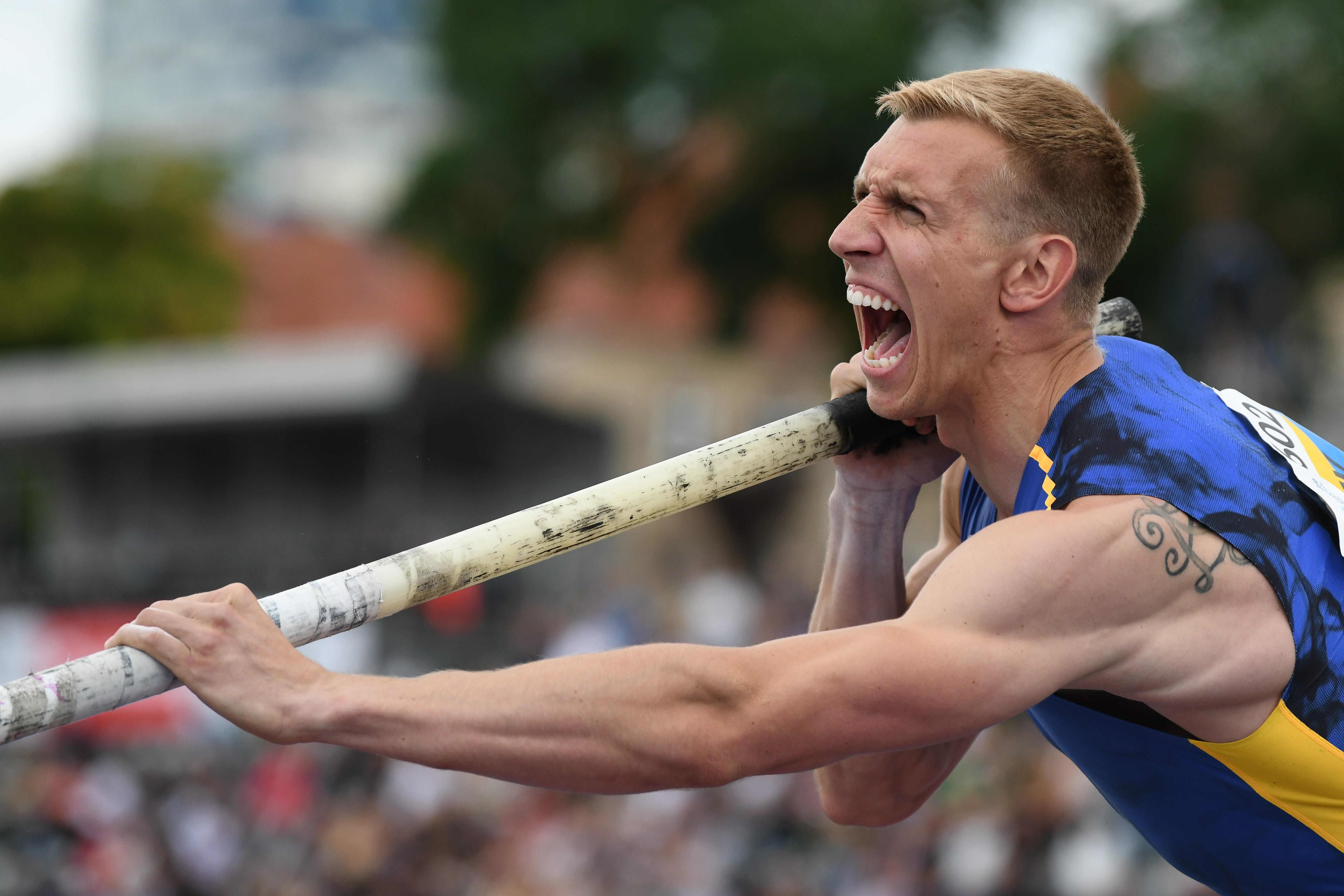 Piotr Lisek wyjaśnia, dlaczego dołączył do Fame MMA. Nie chodzi o pieniądze. "Dużo mi to da"