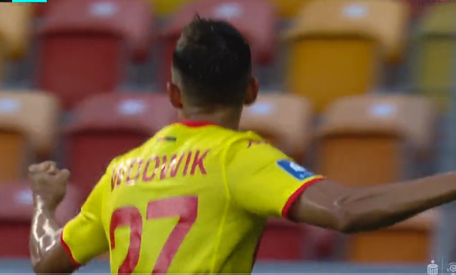 Jagiellonia nowym liderem Ekstraklasy! Pięć goli w Białymstoku, bajeczne trafienie Wdowika [WIDEO]