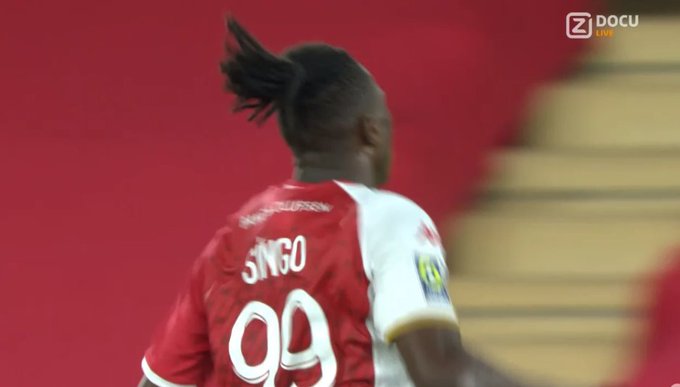 Dramatyczna forma RC Lens. Wicemistrzowie Francji rozbici w kolejnym meczu [WIDEO]