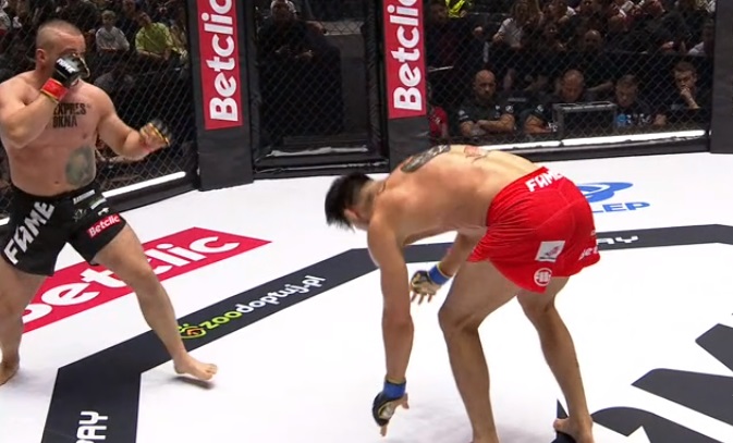 Potworny uraz podczas Fame MMA 19. Freakfighter doznał brutalnego złamania 