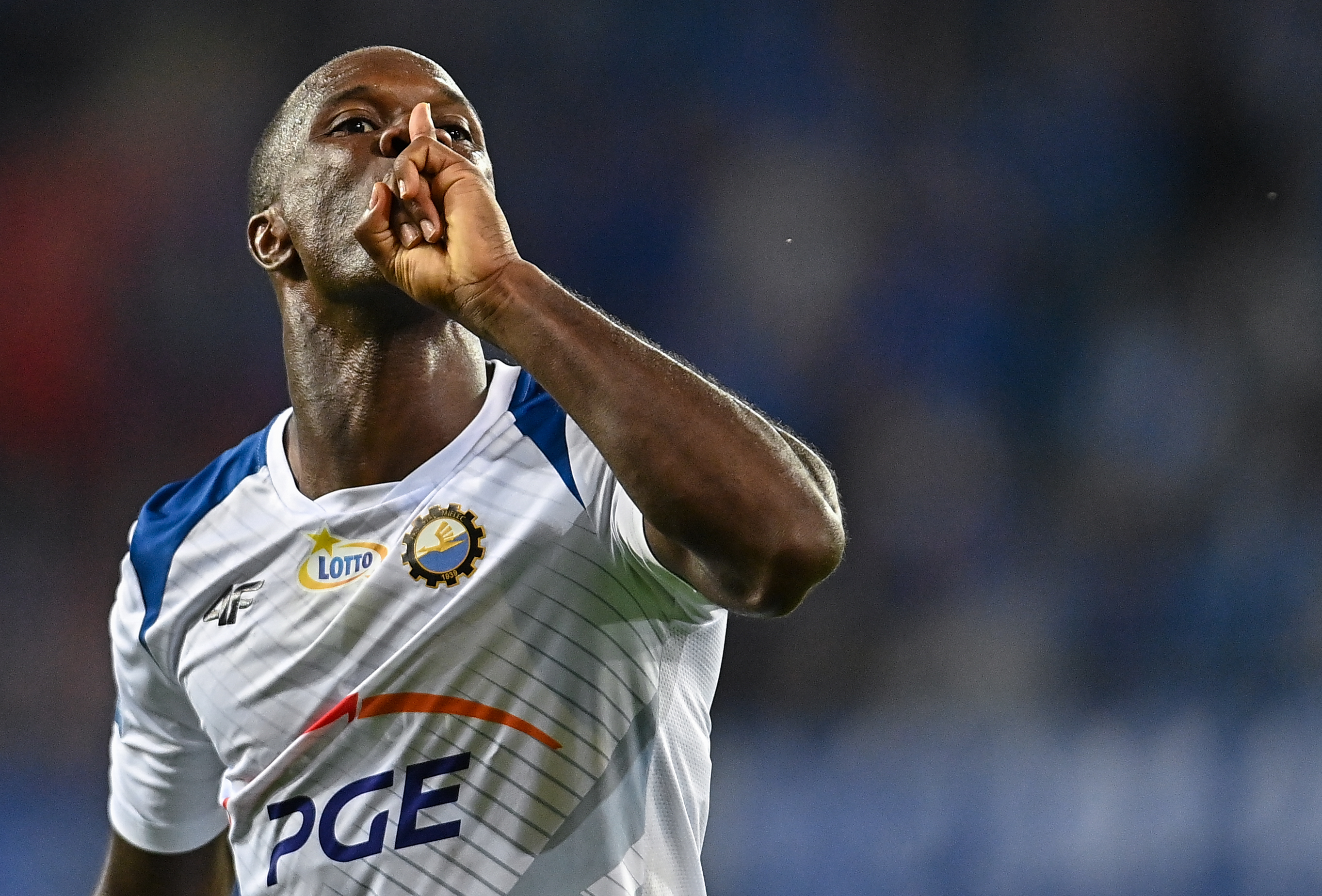 Rasistowskie okrzyki na meczu Ekstraklasy. Piłkarz ujawnił szczegóły. "Polska to mój dom"