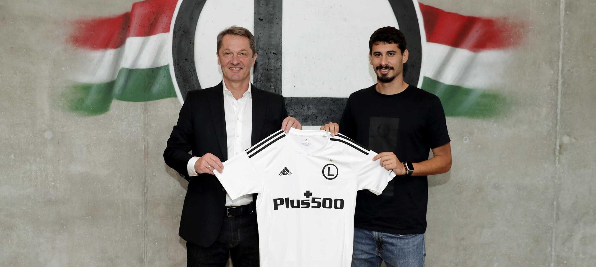 Legia Warszawa potwierdziła jeszcze jeden transfer! Zawodnik z Bundesligi dołączył do "Wojskowych"