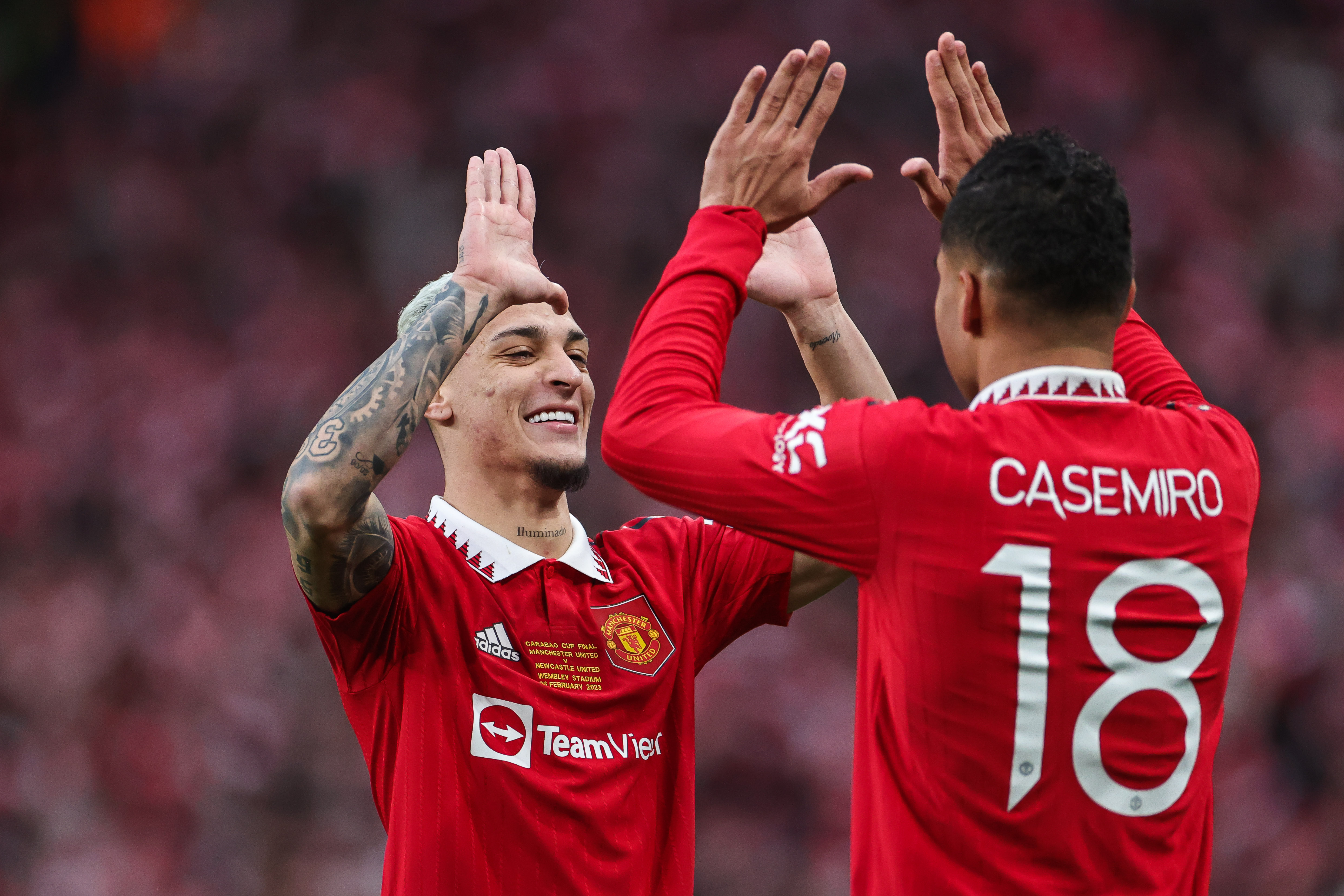 Dwie gwiazdy na wylocie z Manchesteru United. Piłkarze zaoferowani szejkom, w tle duże pieniądze