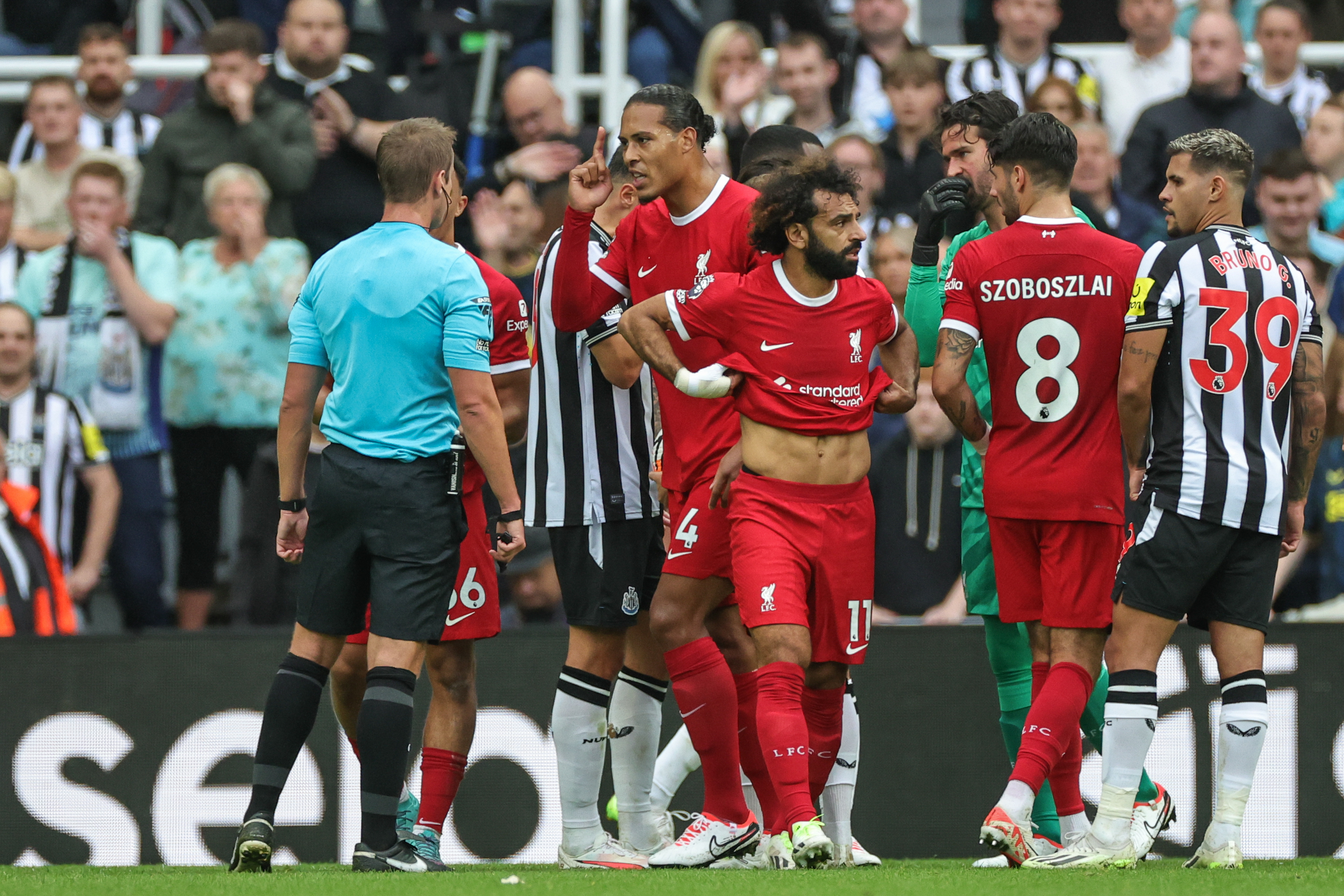 Filar Liverpoolu ukarany za obrażanie sędziego. Potwierdzono dodatkowy mecz zawieszenia